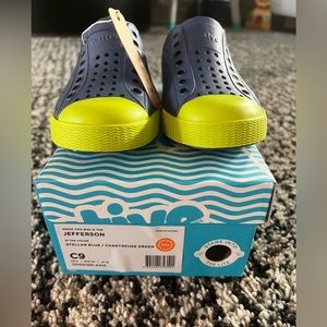 NWT Native Shoes Jefferson kids size C9